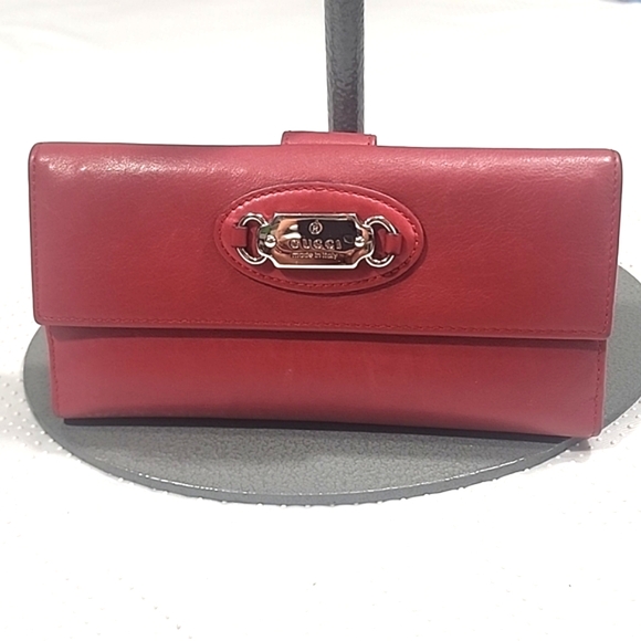 Authentic Gucci Check Book Soft Leather Wallet. - Picture 3 of 17